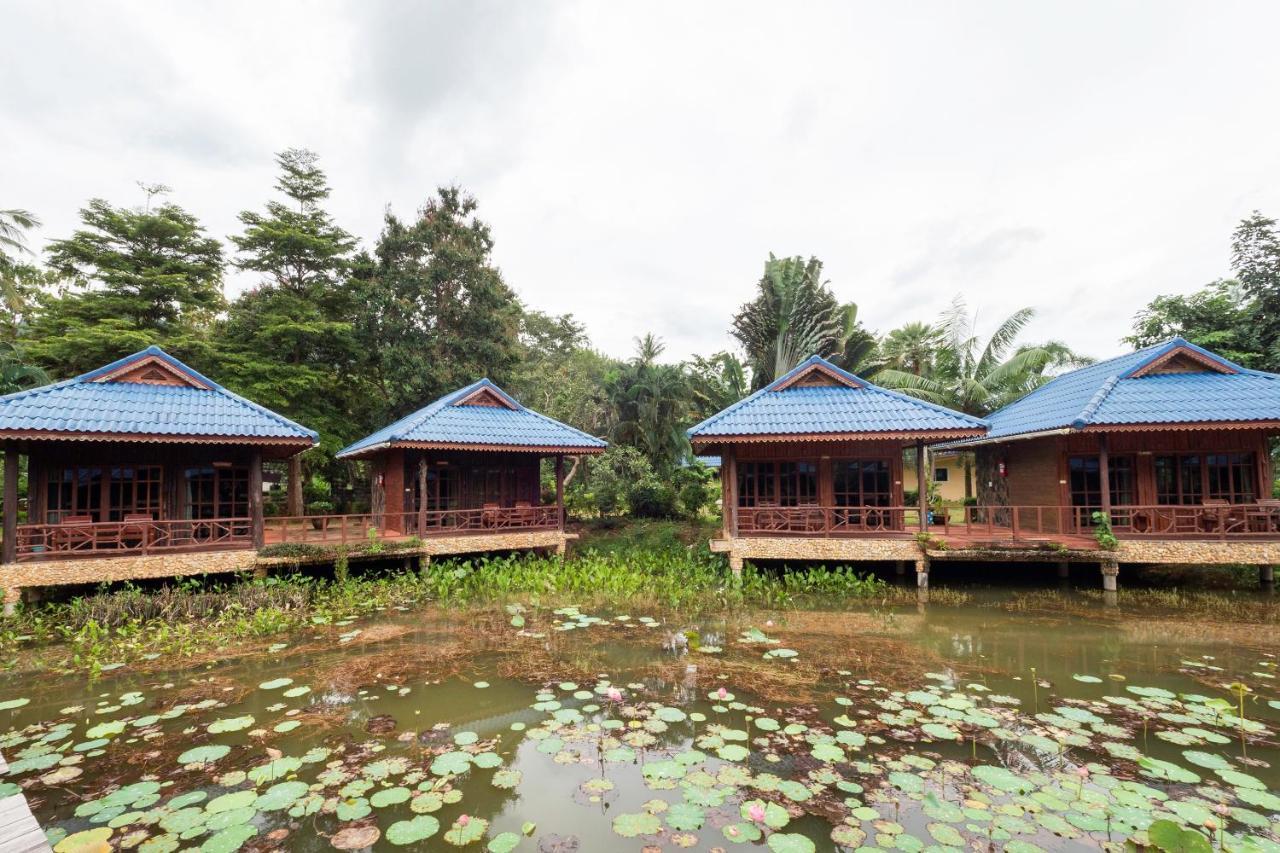 Oyo 75336 Blue Resort & Spa Koh Chang Exterior photo